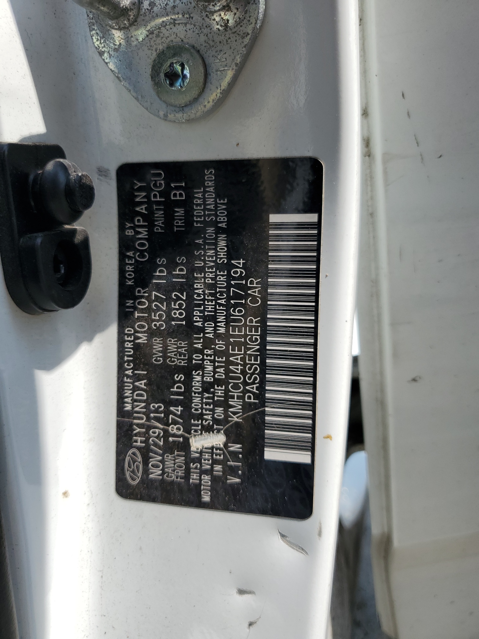 KMHCU4AE1EU617194 2014 Hyundai Accent Gls