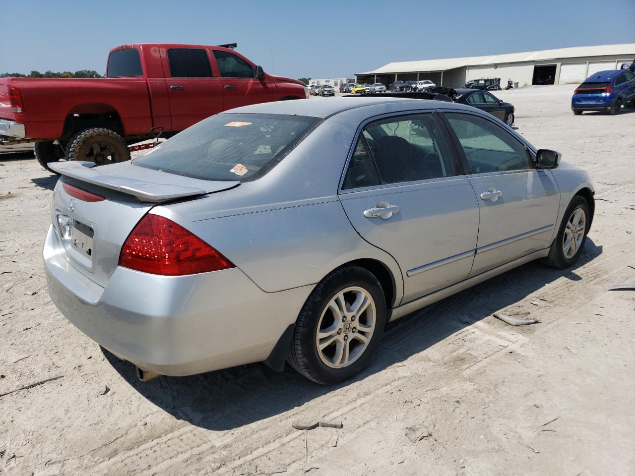 2007 Honda Accord Ex VIN: 1HGCM56737A162424 Lot: 68658804