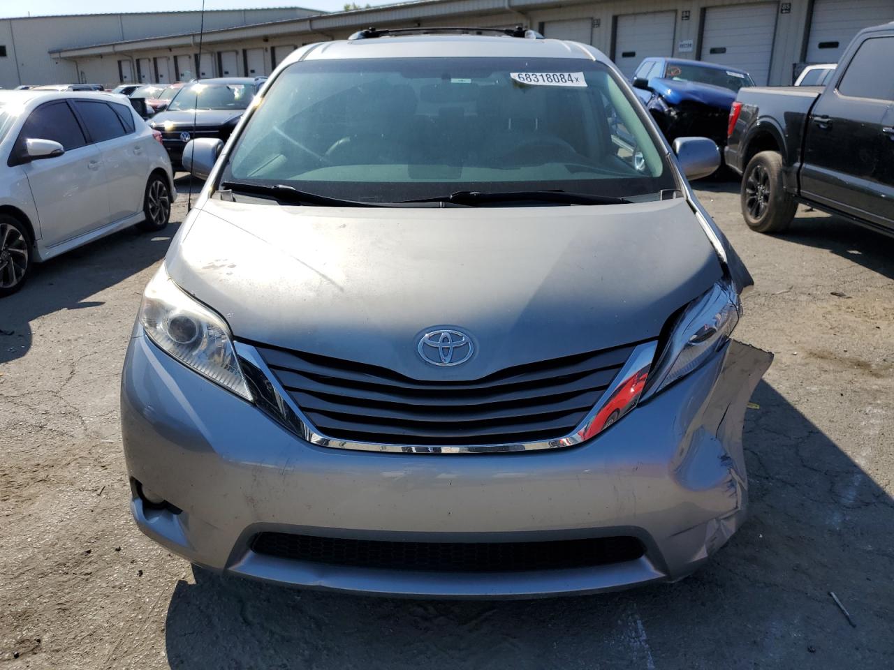 5TDYK3DC4DS390221 2013 Toyota Sienna Xle