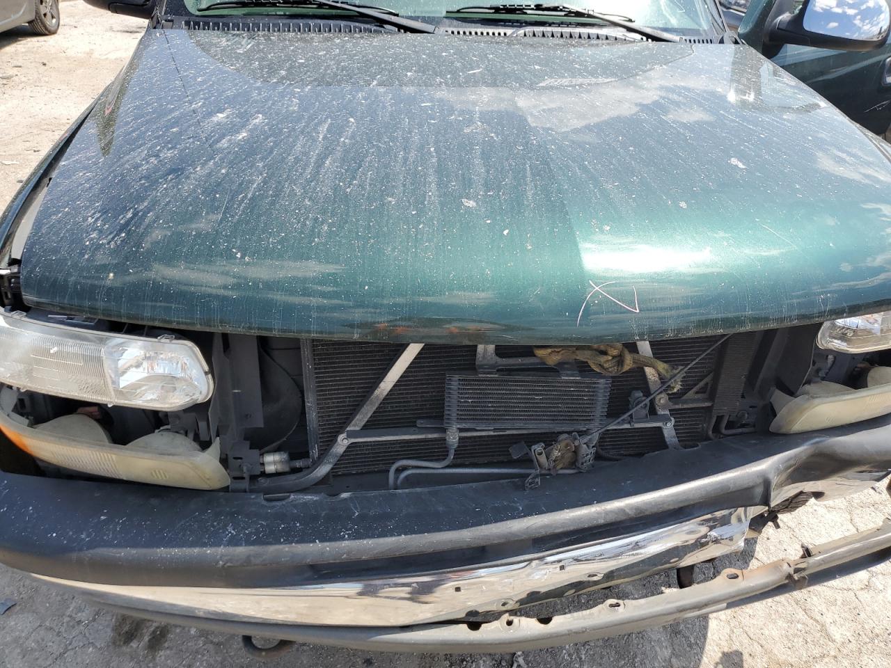 2GCEK19T821140162 2002 Chevrolet Silverado K1500