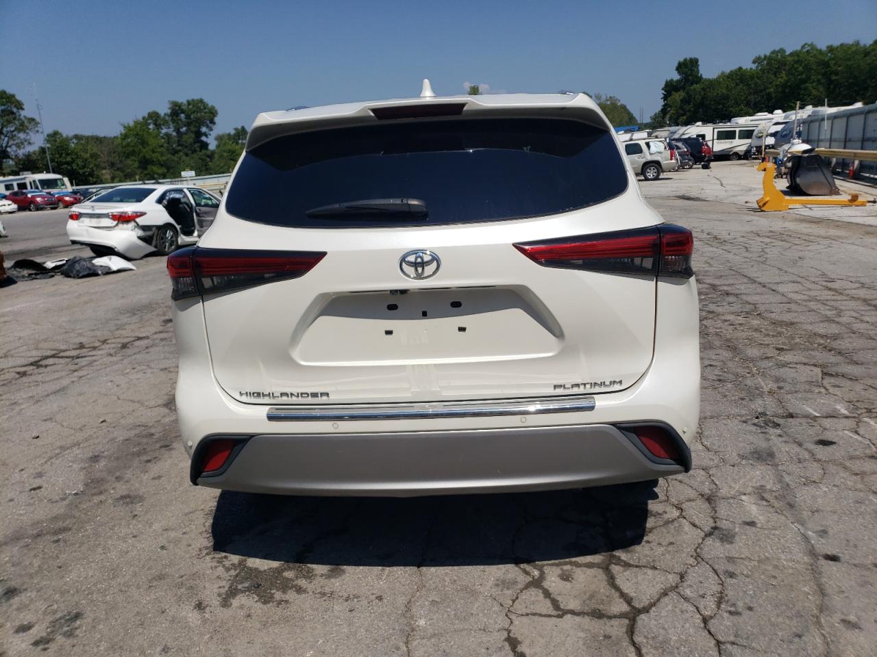 2020 Toyota Highlander Platinum VIN: 5TDFZRAH3LS015814 Lot: 68702454