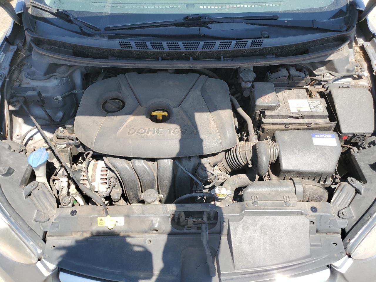 2014 Hyundai Elantra - Image 11