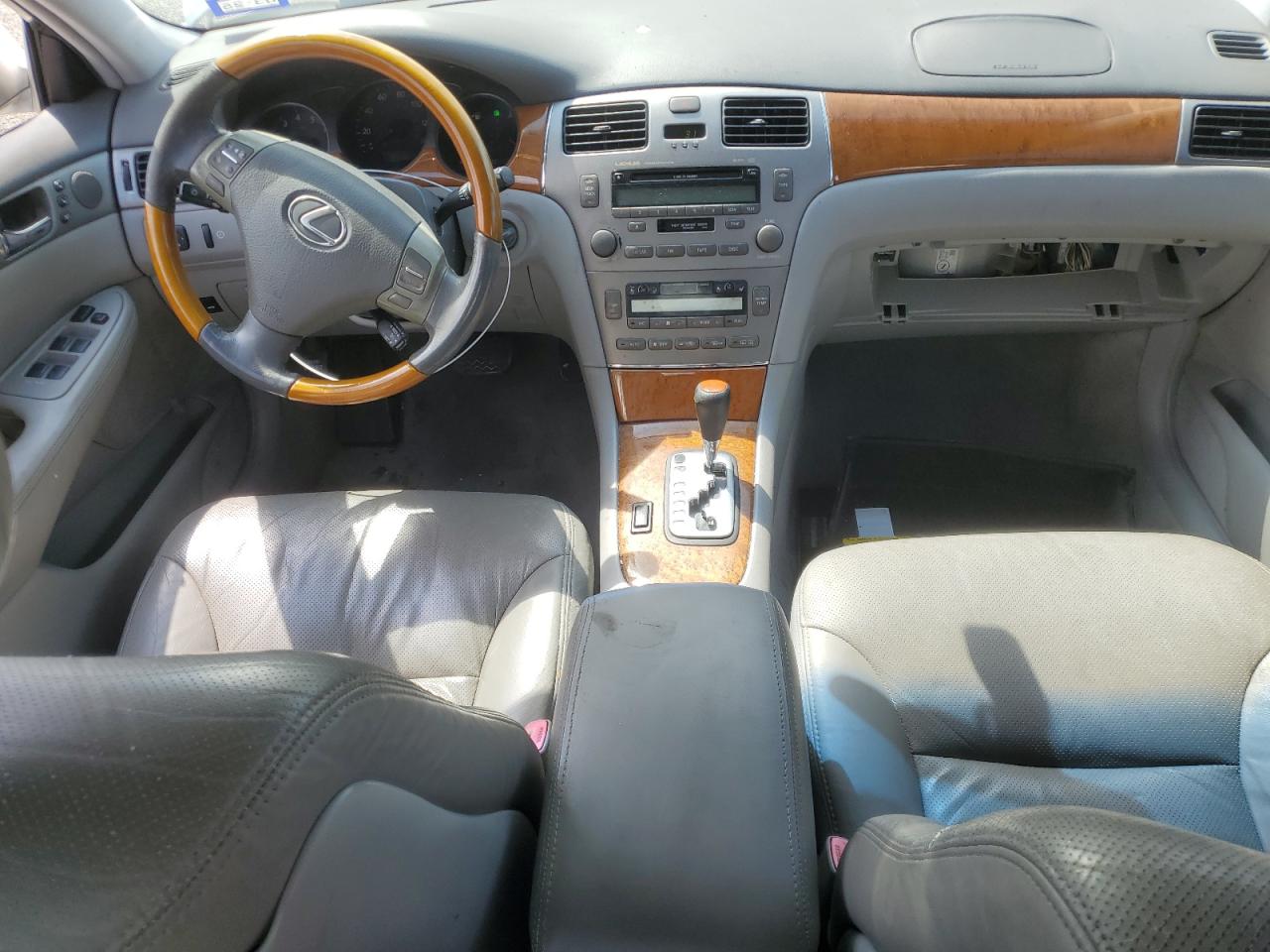 2005 Lexus Es 330 VIN: JTHBA30G855138141 Lot: 66178184