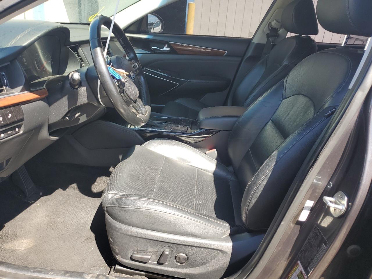 2017 Kia Cadenza Premium VIN: KNALC4J1XH5062133 Lot: 67786704