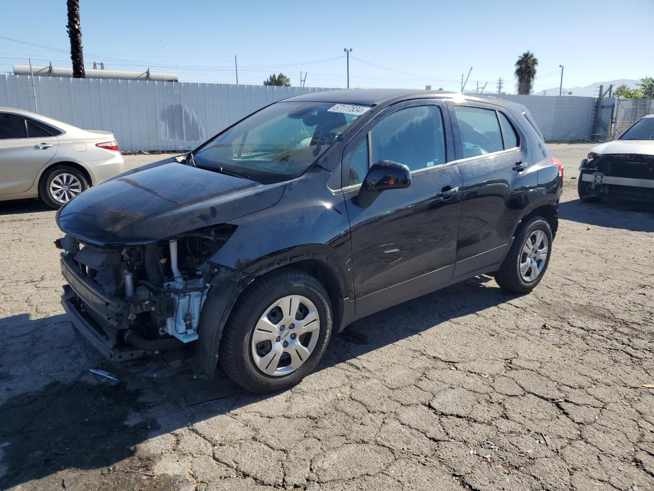 3GNCJKSB2JL330304 2018 CHEVROLET TRAX - Image 1