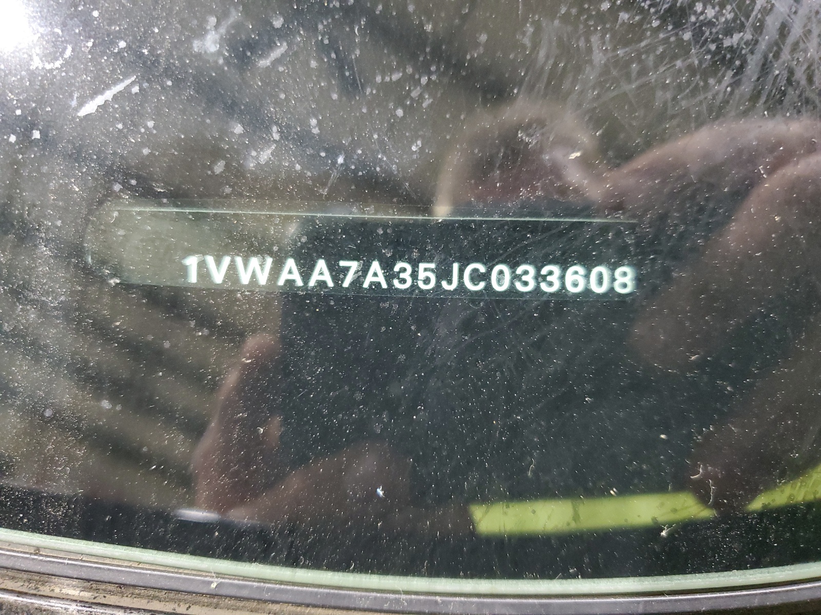 1VWAA7A35JC033608 2018 Volkswagen Passat S