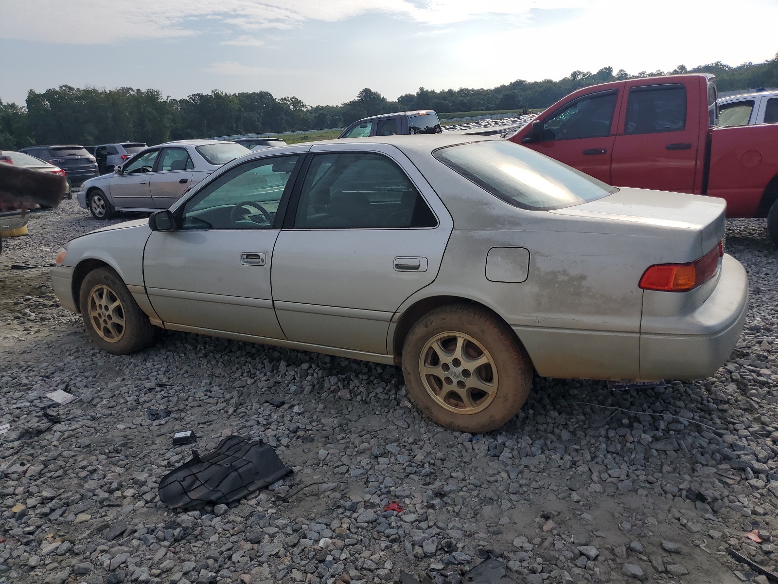 4T1BG22K1YU695622 2000 Toyota Camry Ce 4T1BG22K1YU695622 2000 Toyota Camry Ce