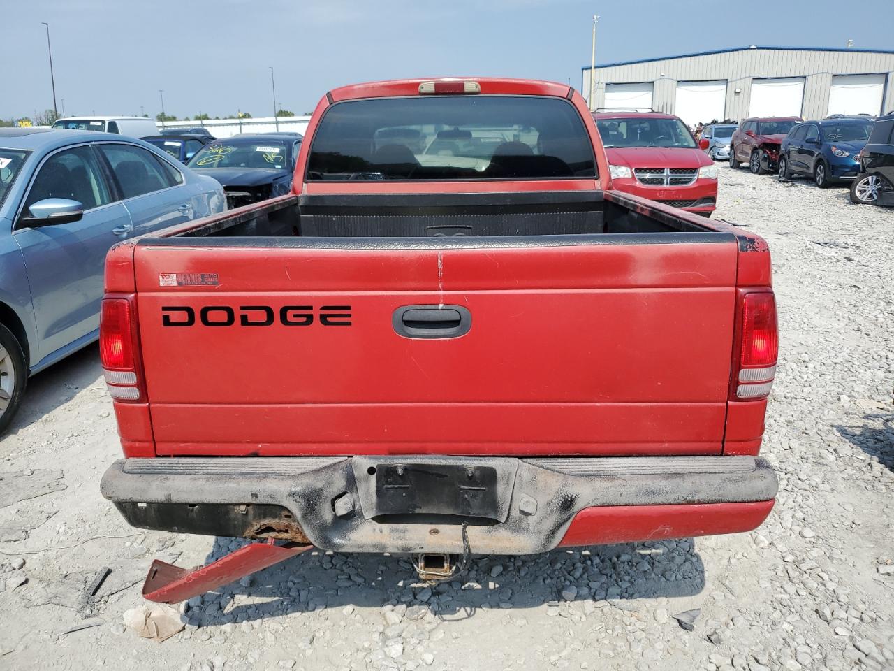 1B7GL2ANXYS607387 2000 Dodge Dakota Quad