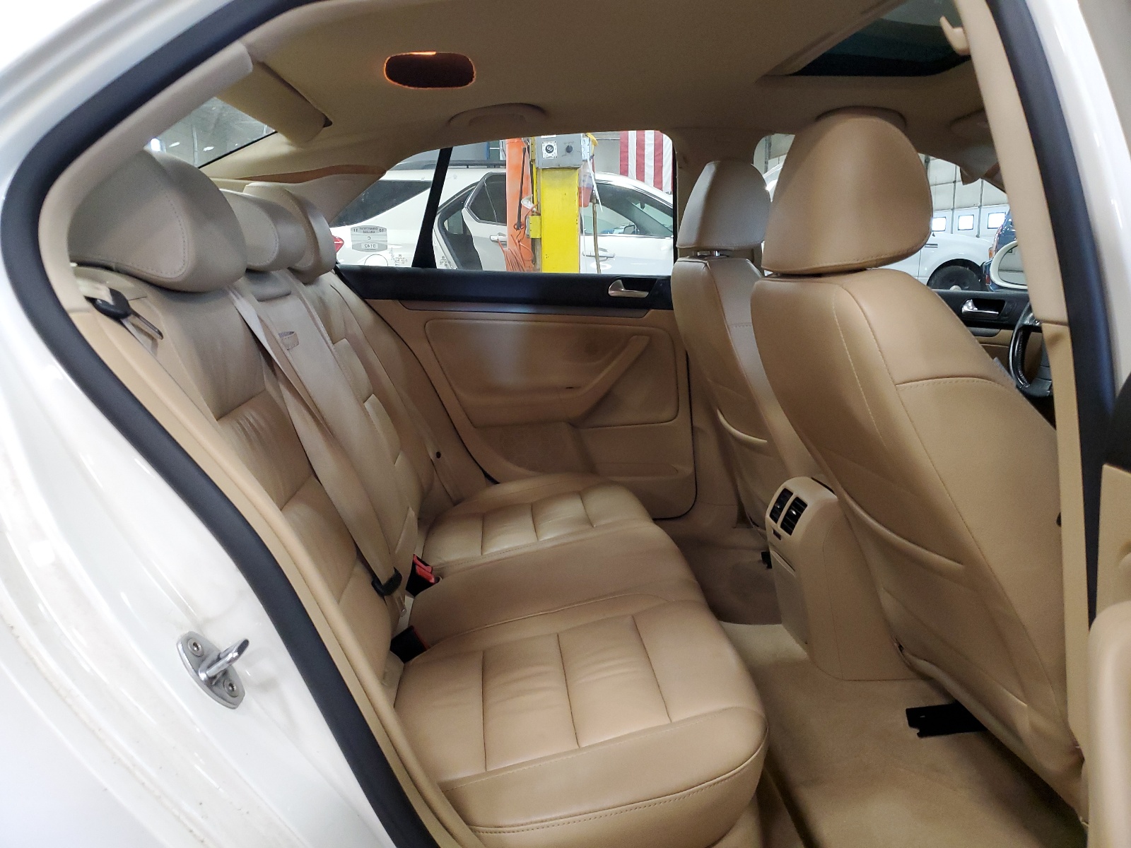 3VWDF71K37M125412 2007 Volkswagen Jetta 2.5 Option Package 2