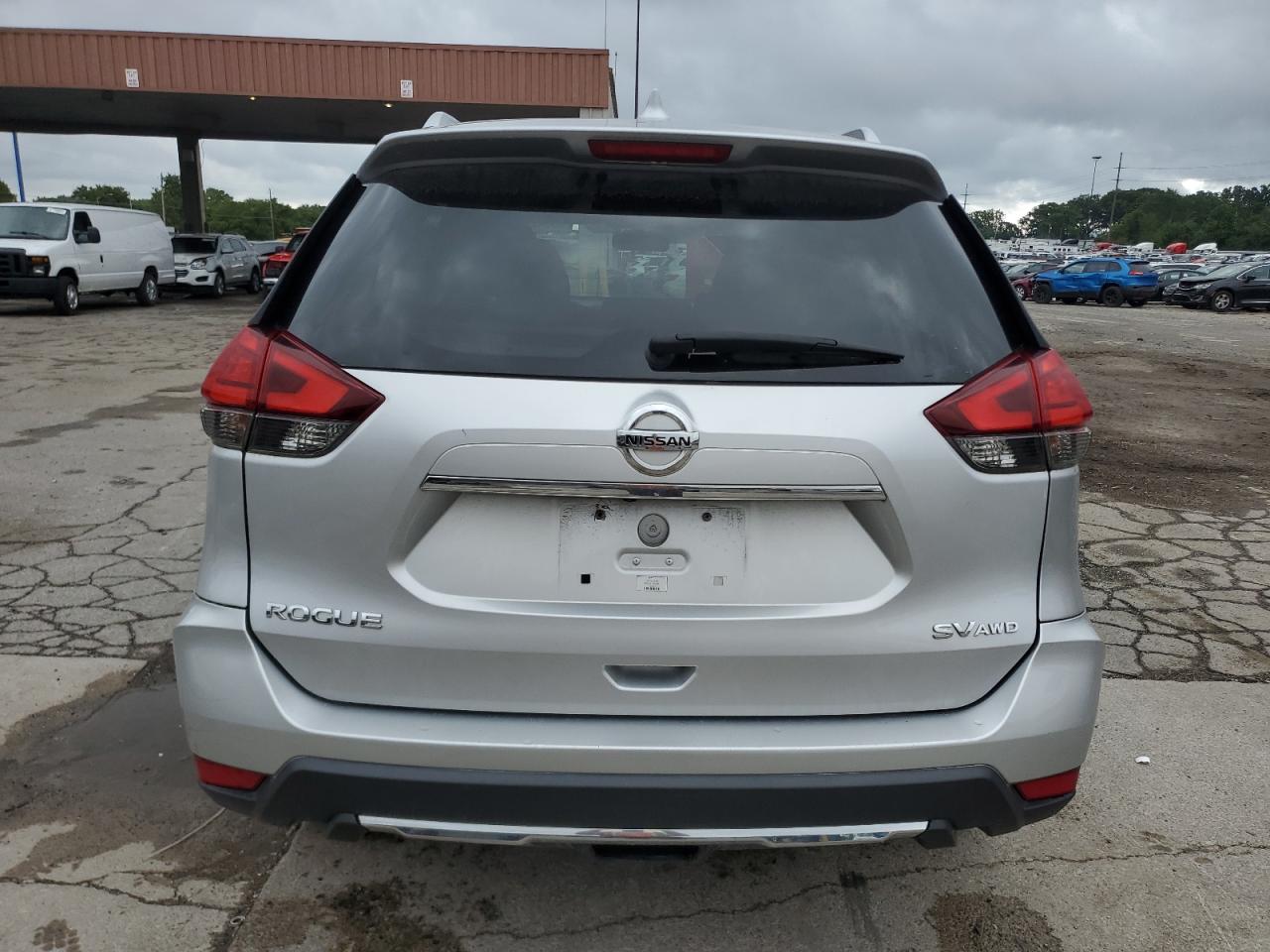 2017 Nissan Rogue S VIN: KNMAT2MV2HP566452 Lot: 66542864