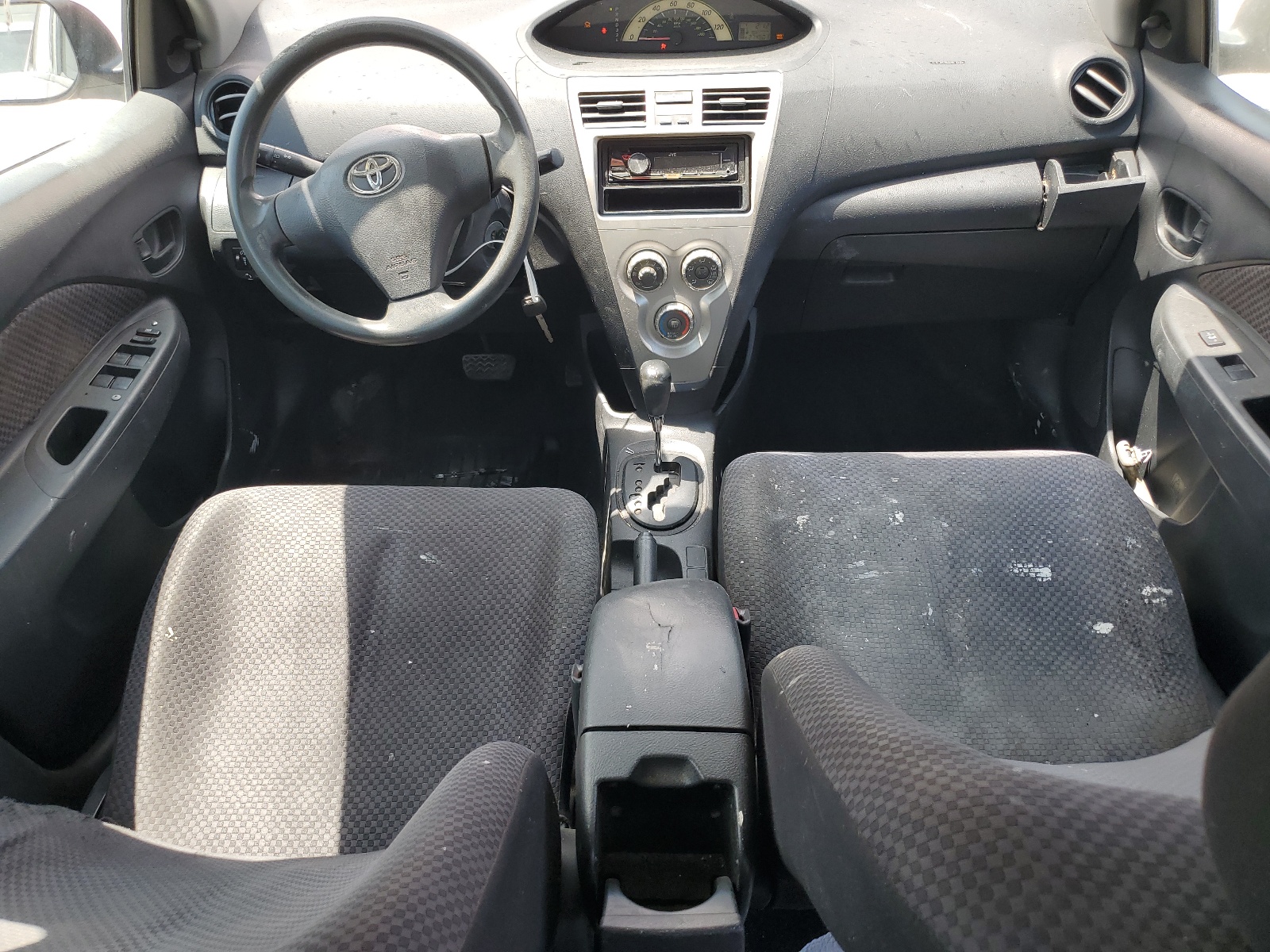 JTDBT923571112812 2007 Toyota Yaris