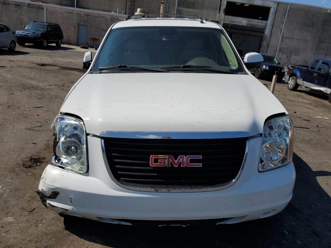 2013 GMC Yukon Slt VIN: 1GKS2CE01DR353981 Lot: 67356704