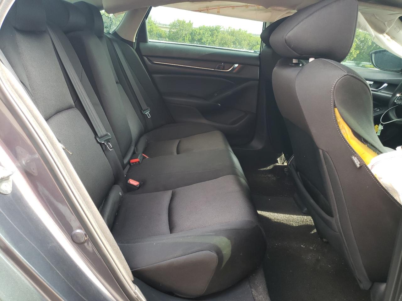 1HGCV1F19JA090945 2018 Honda Accord Lx