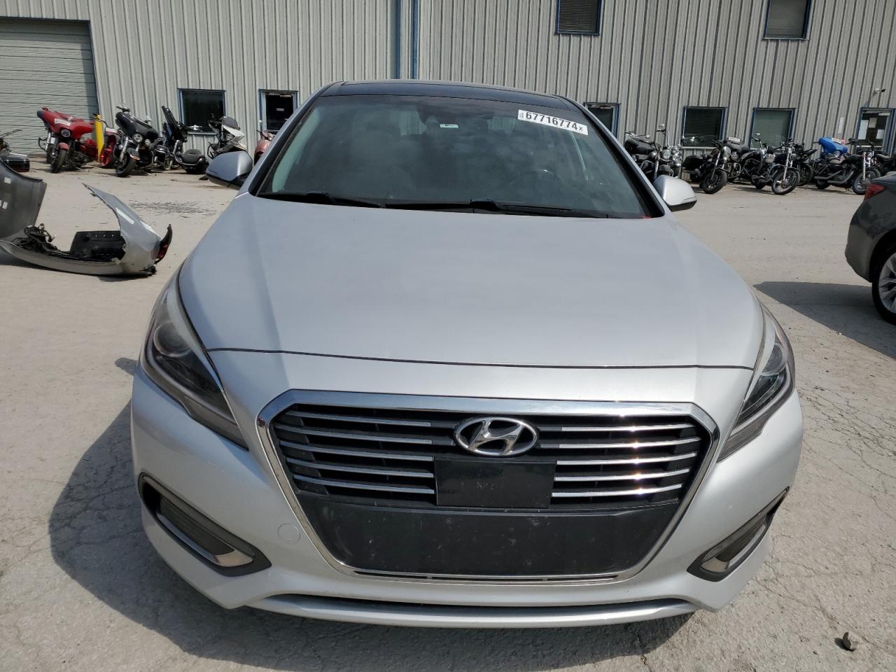 2016 Hyundai Sonata - Image 5