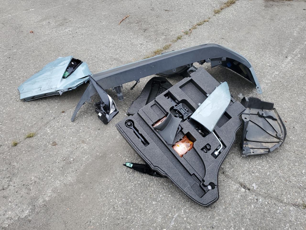 2018 Toyota Prius VIN: JTDKARFU0J3058047 Lot: 66739324