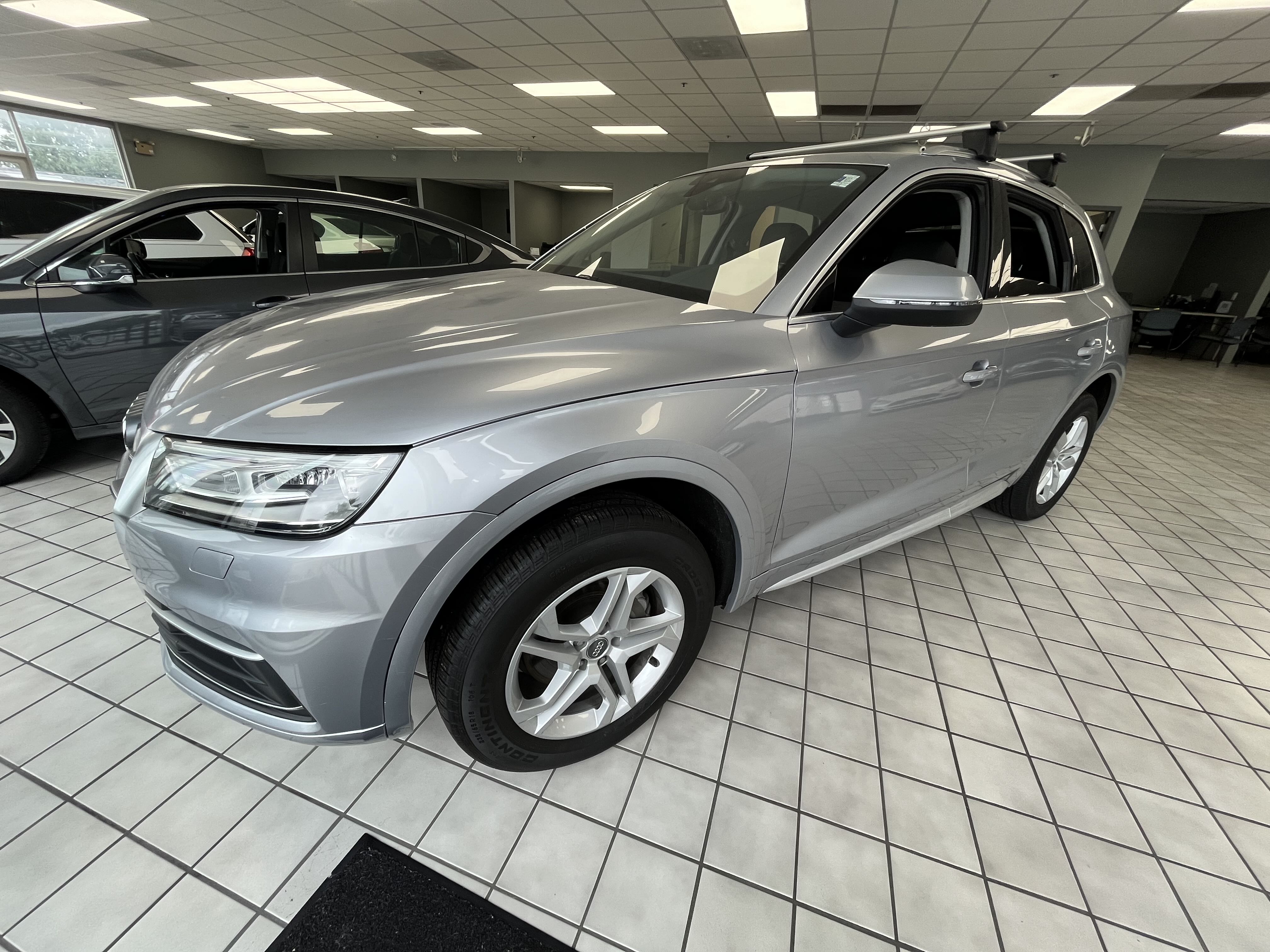 2019 Audi Q5 Premium vin: WA1ANAFY3K2129036