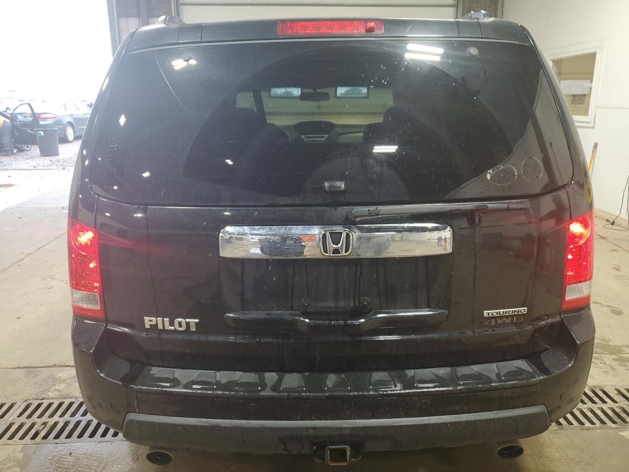 5FNYF4H90AB005374 2010 Honda Pilot Touring