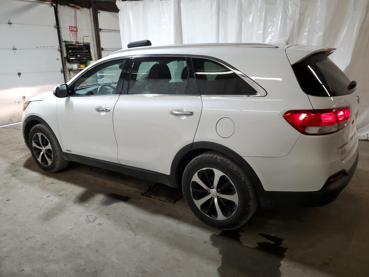 5XYPHDA13GG006448 2016 KIA SORENTO - Image 2