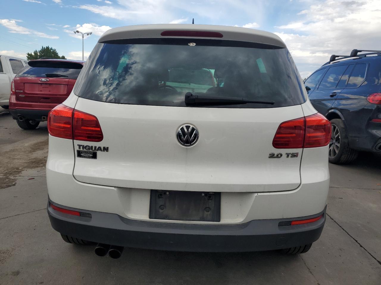 WVGAV7AX6CW543800 2012 Volkswagen Tiguan S