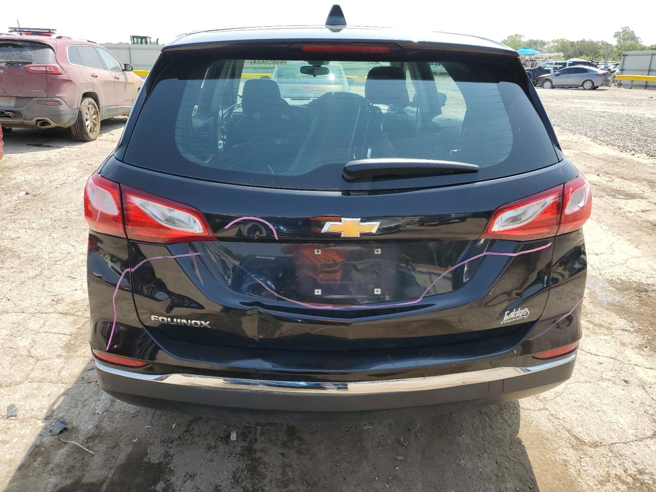 2GNAXHEV4J6198097 2018 Chevrolet Equinox Ls