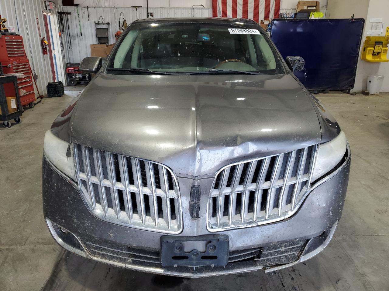 2010 Lincoln MKT - Image 5