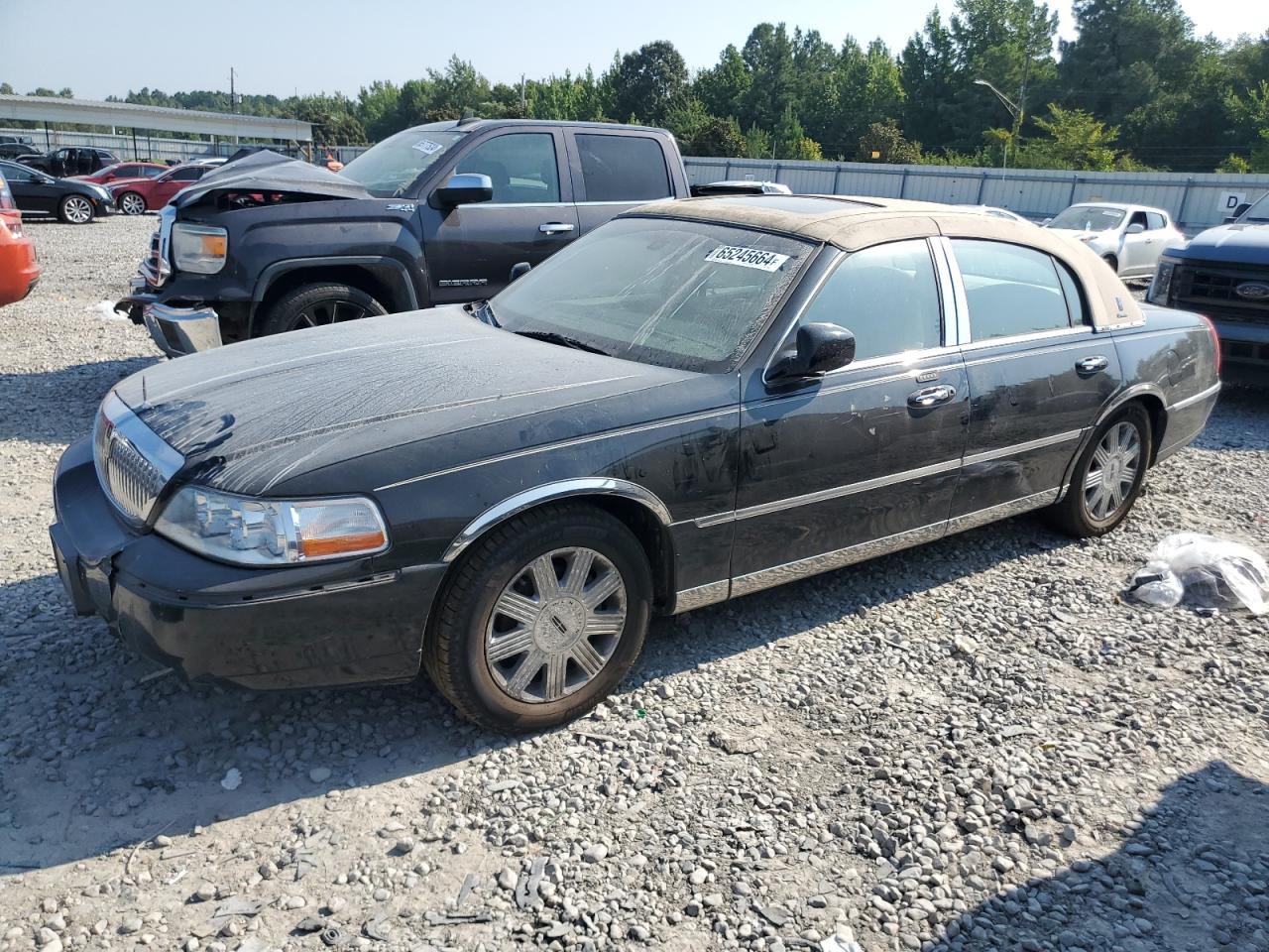 2004 Lincoln Town Car Ultimate black null gas 1LNHM83W64Y612762 photo #1