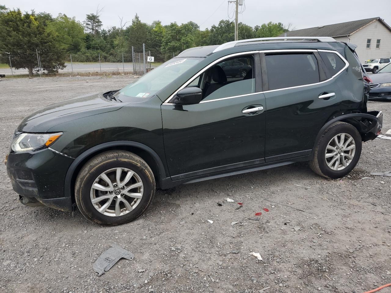 5N1AT2MV2JC770211 2018 NISSAN ROGUE - Image 1