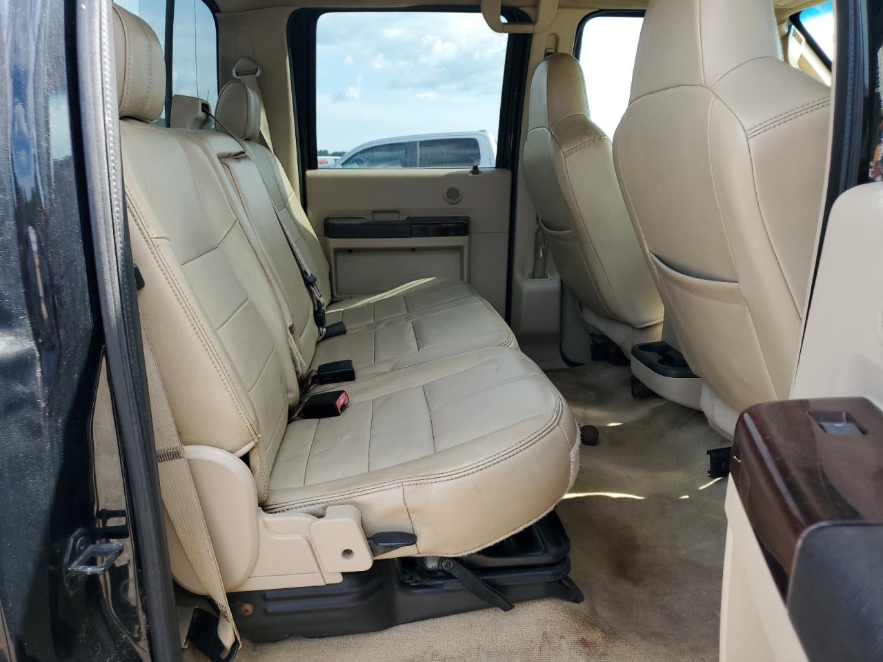 2008 Ford F250 - Image 10