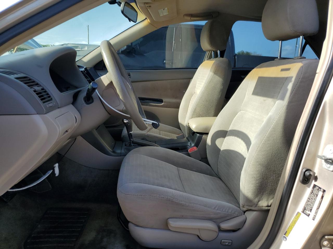 2005 Toyota Camry Le VIN: 4T1BE32K85U639975 Lot: 66095774