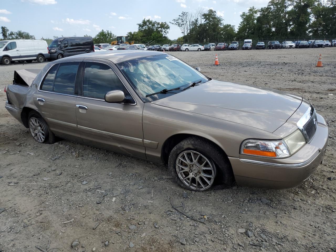 2003 Mercury Grand Marquis - Image 4