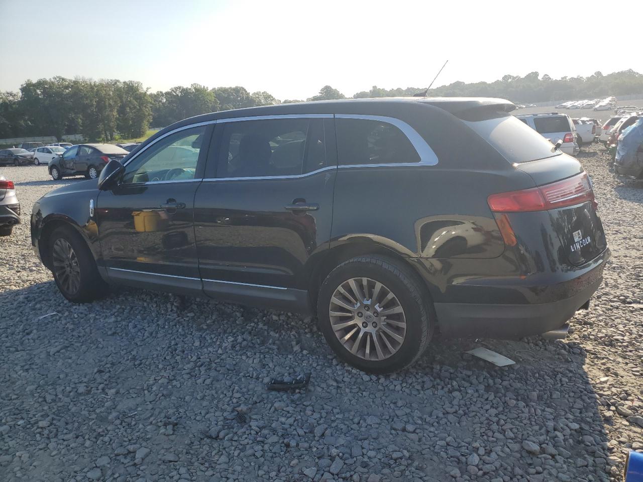 2011 Lincoln MKT - Image 2