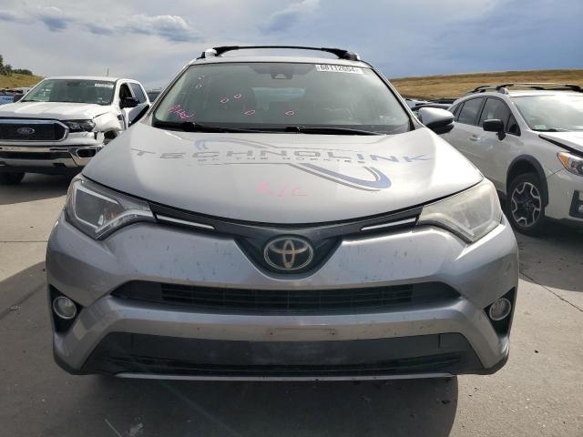  TOYOTA RAV4 2018 Srebrny