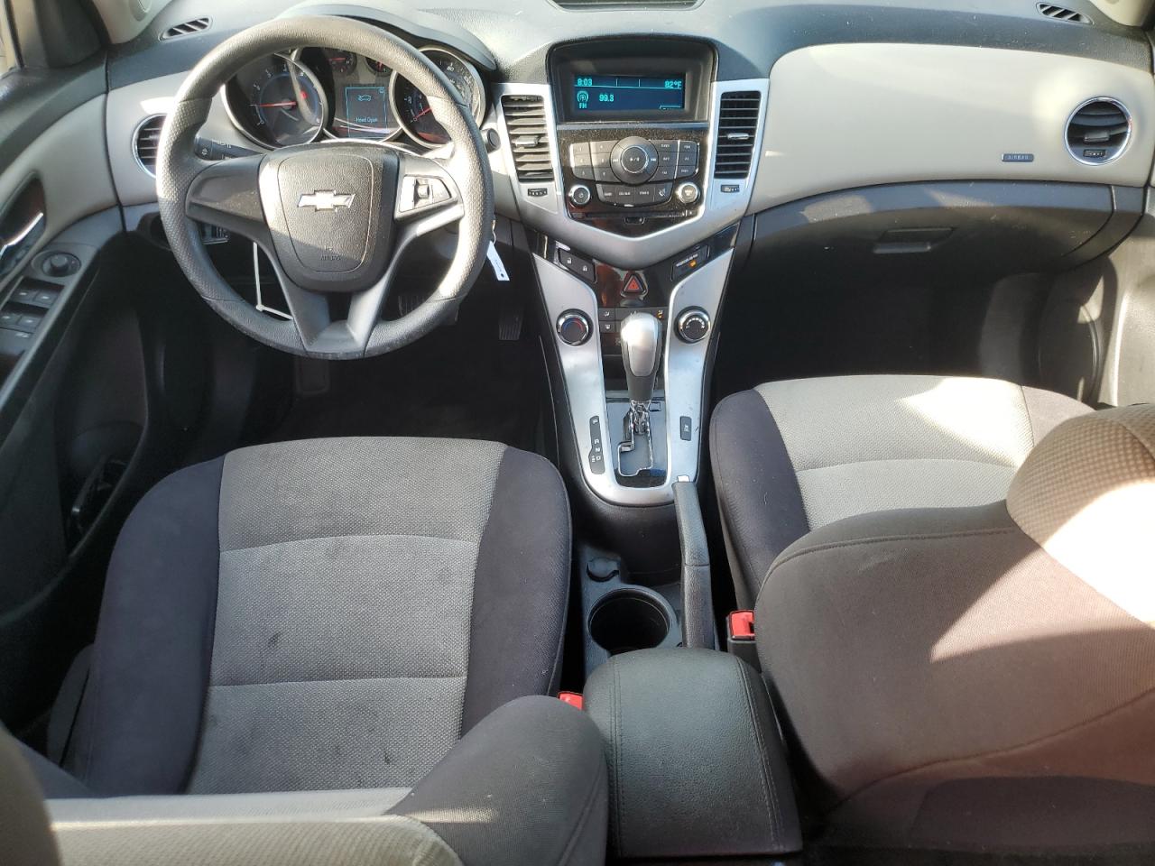 2014 Chevrolet Cruze - Image 8