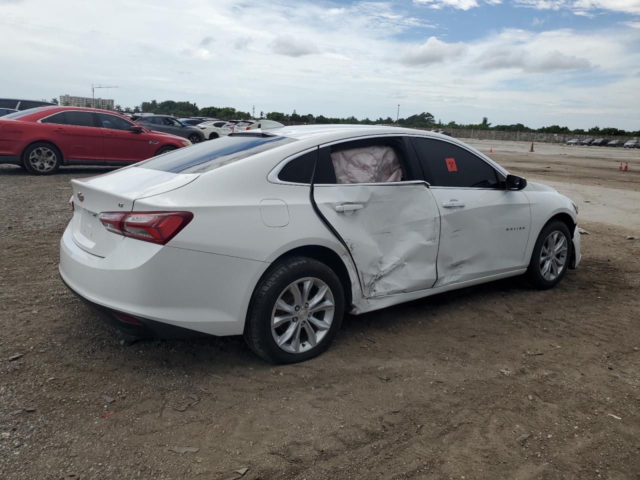 2020 Chevrolet Malibu - Image 3
