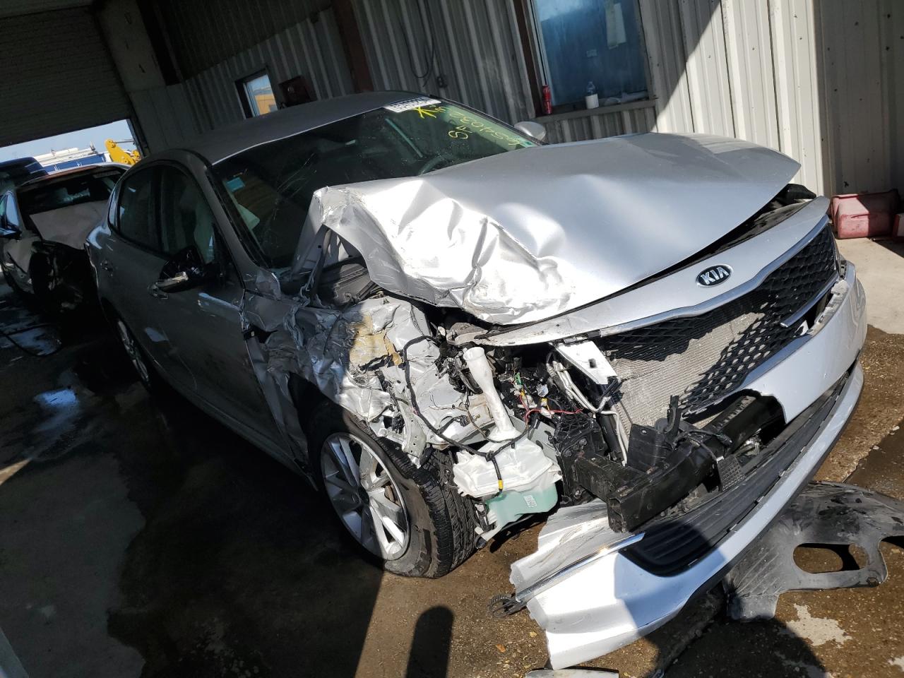 VIN 5XXGT4L37JG236230 2018 KIA OPTIMA no.4