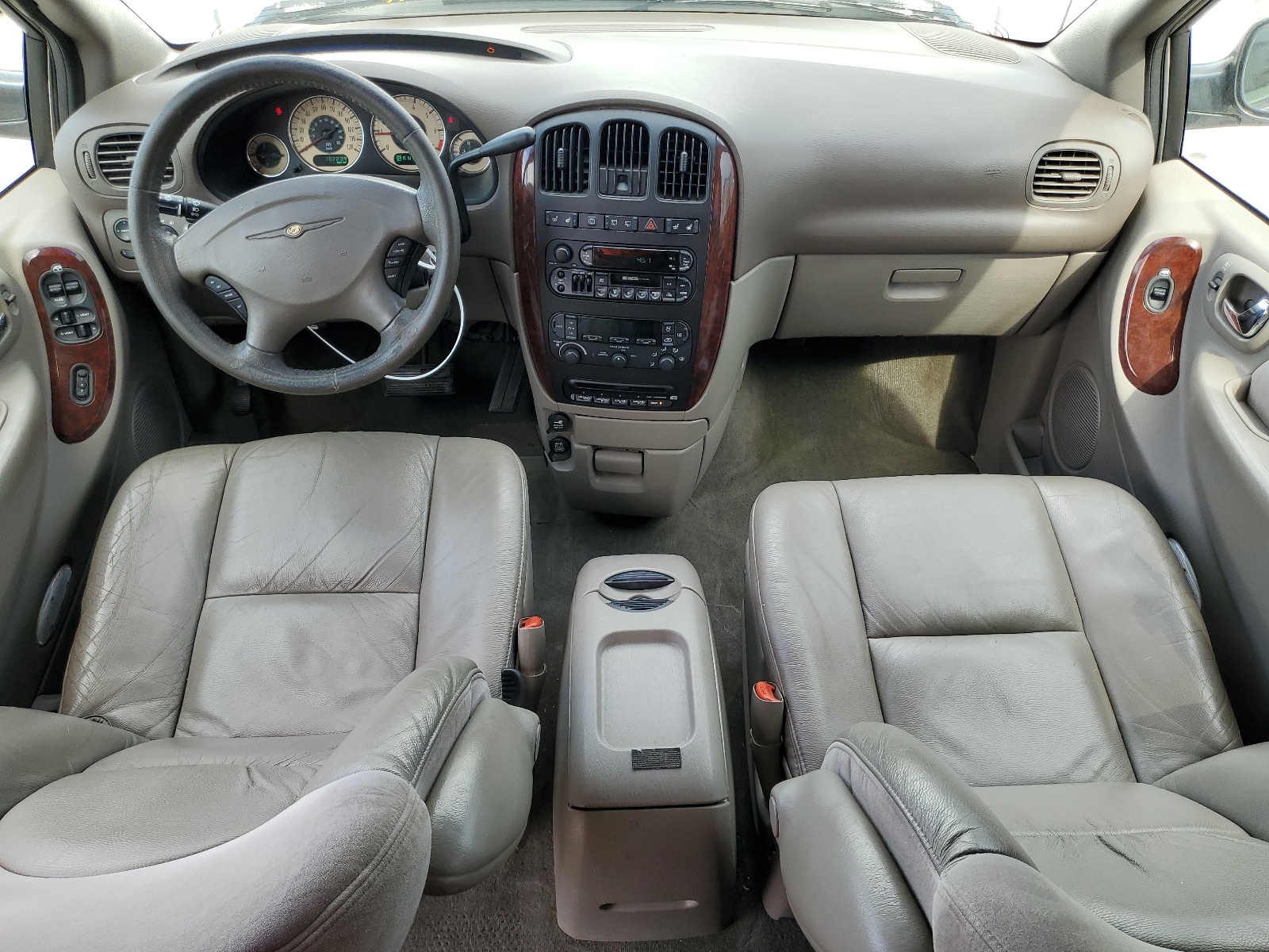 2C8GP64L52R644151 2002 Chrysler Town & Country Limited