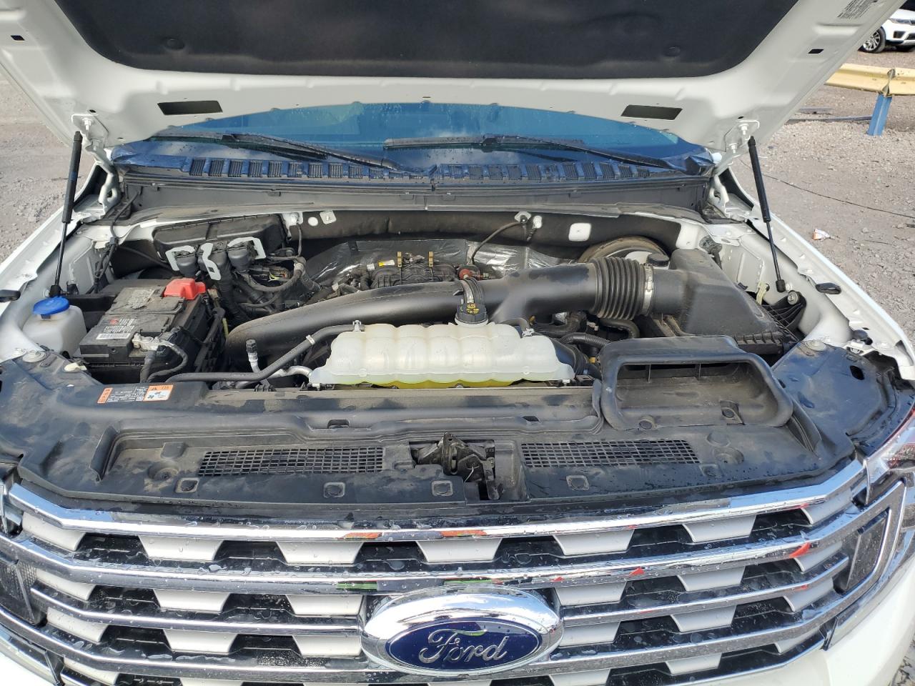 1FMJU1KT2MEA85563 Ford Expedition  12