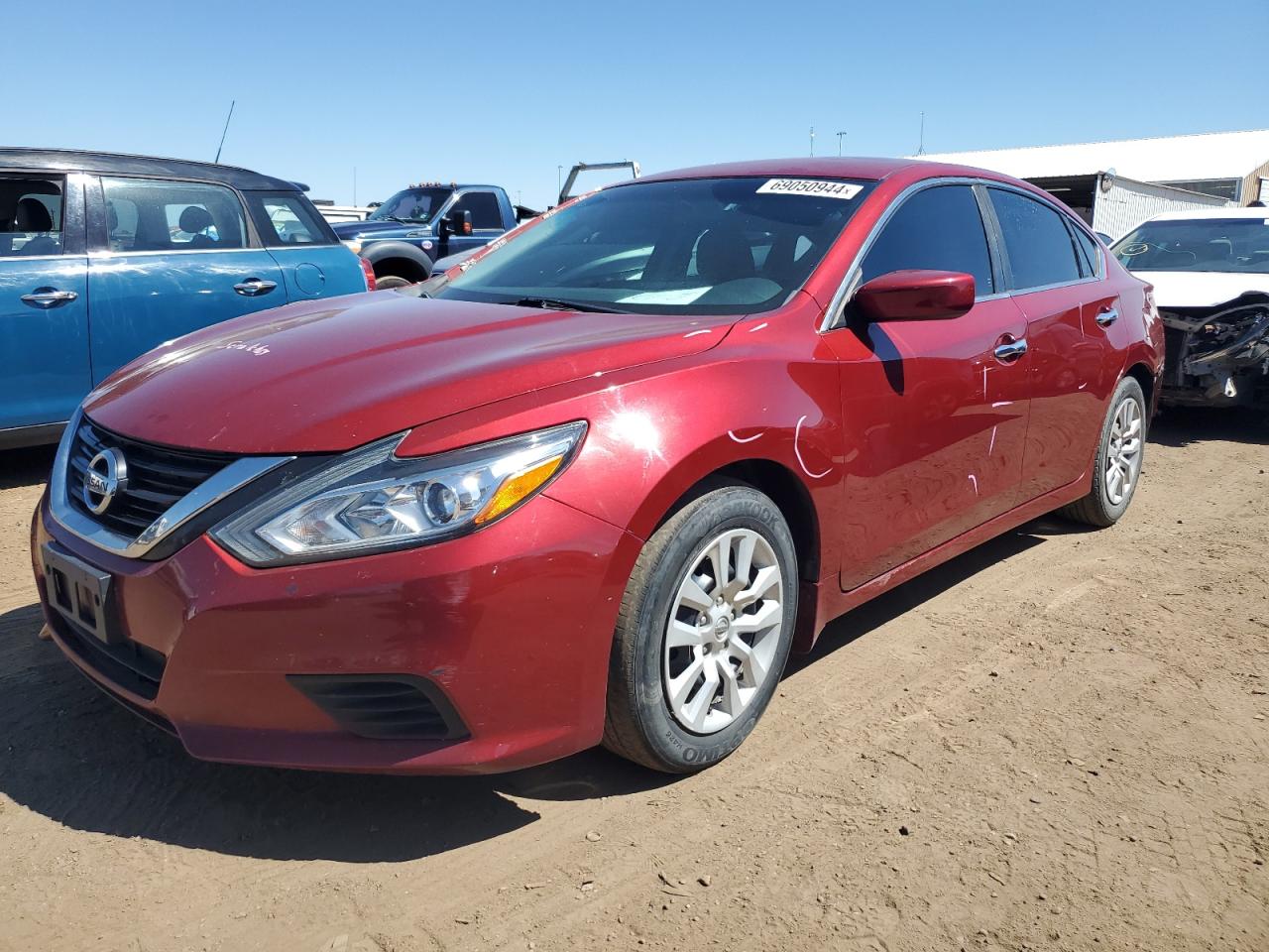 1N4AL3AP0HC257572 2017 NISSAN ALTIMA - Image 1