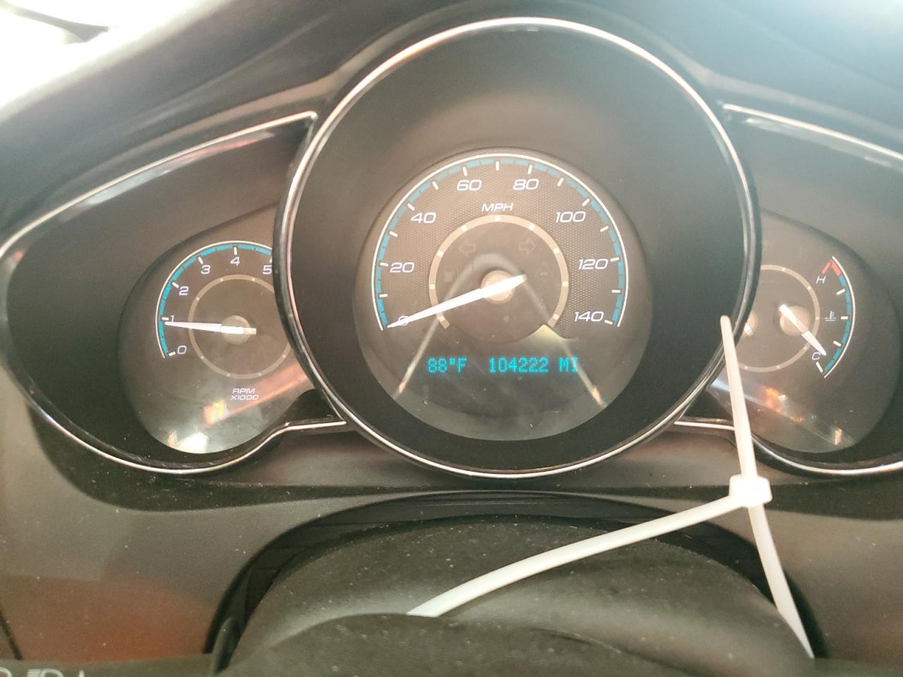 1G1ZD5E03CF252353 2012 Chevrolet Malibu 2Lt