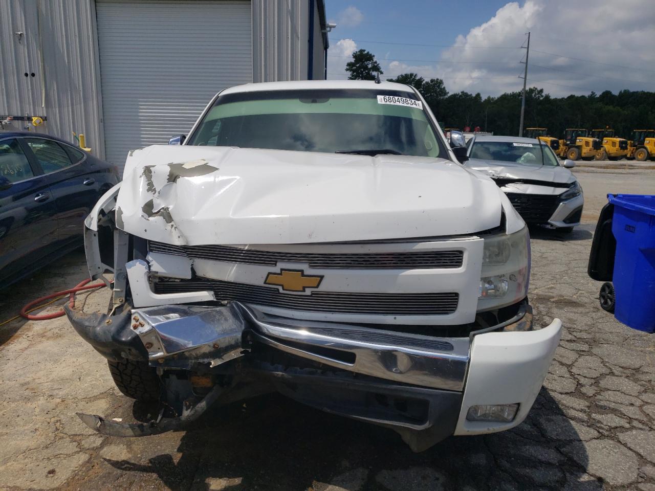 2011 Chevrolet Silverado - Image 5
