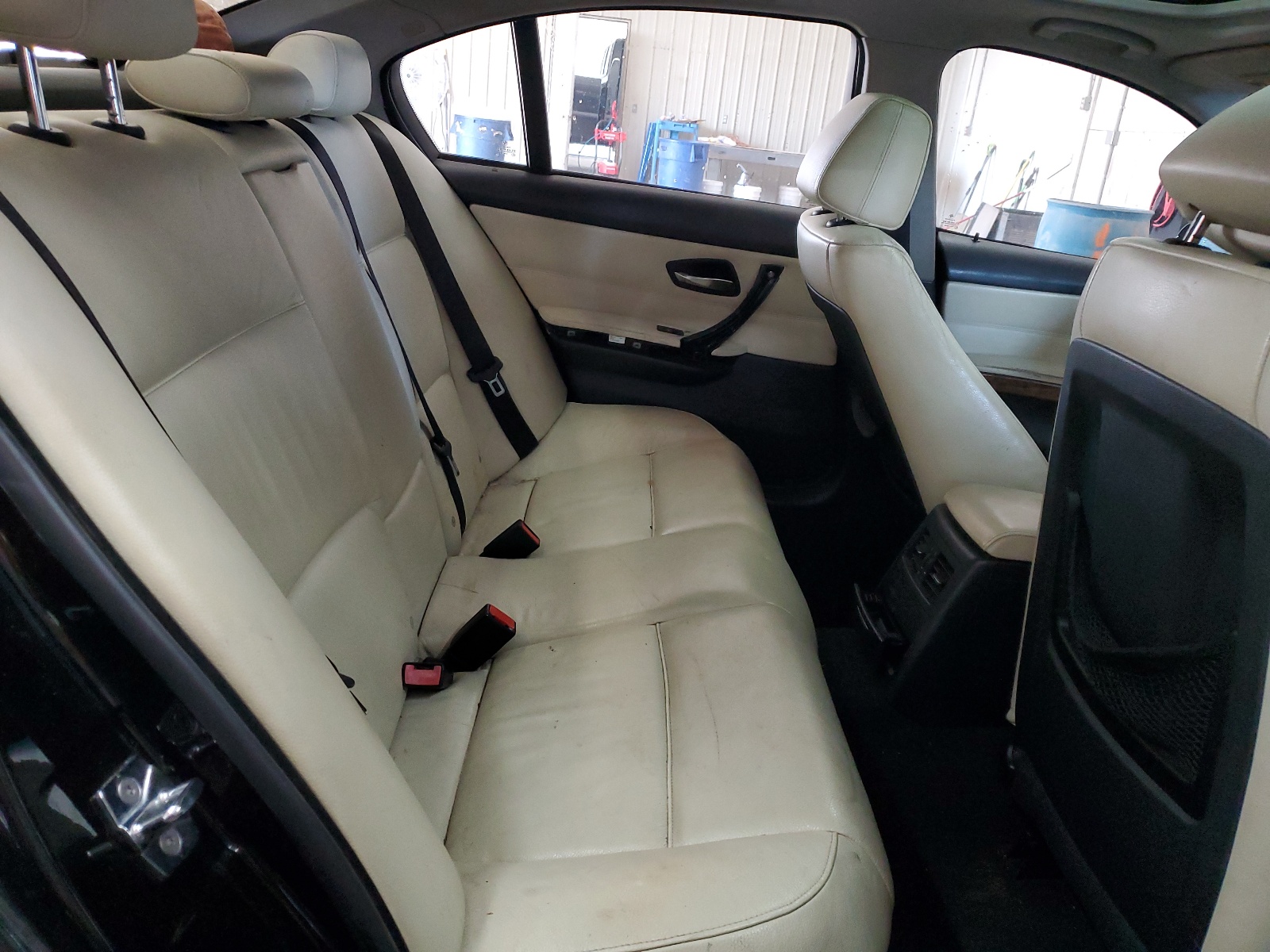 WBAVC53548A246893 2008 BMW 328 I Sulev