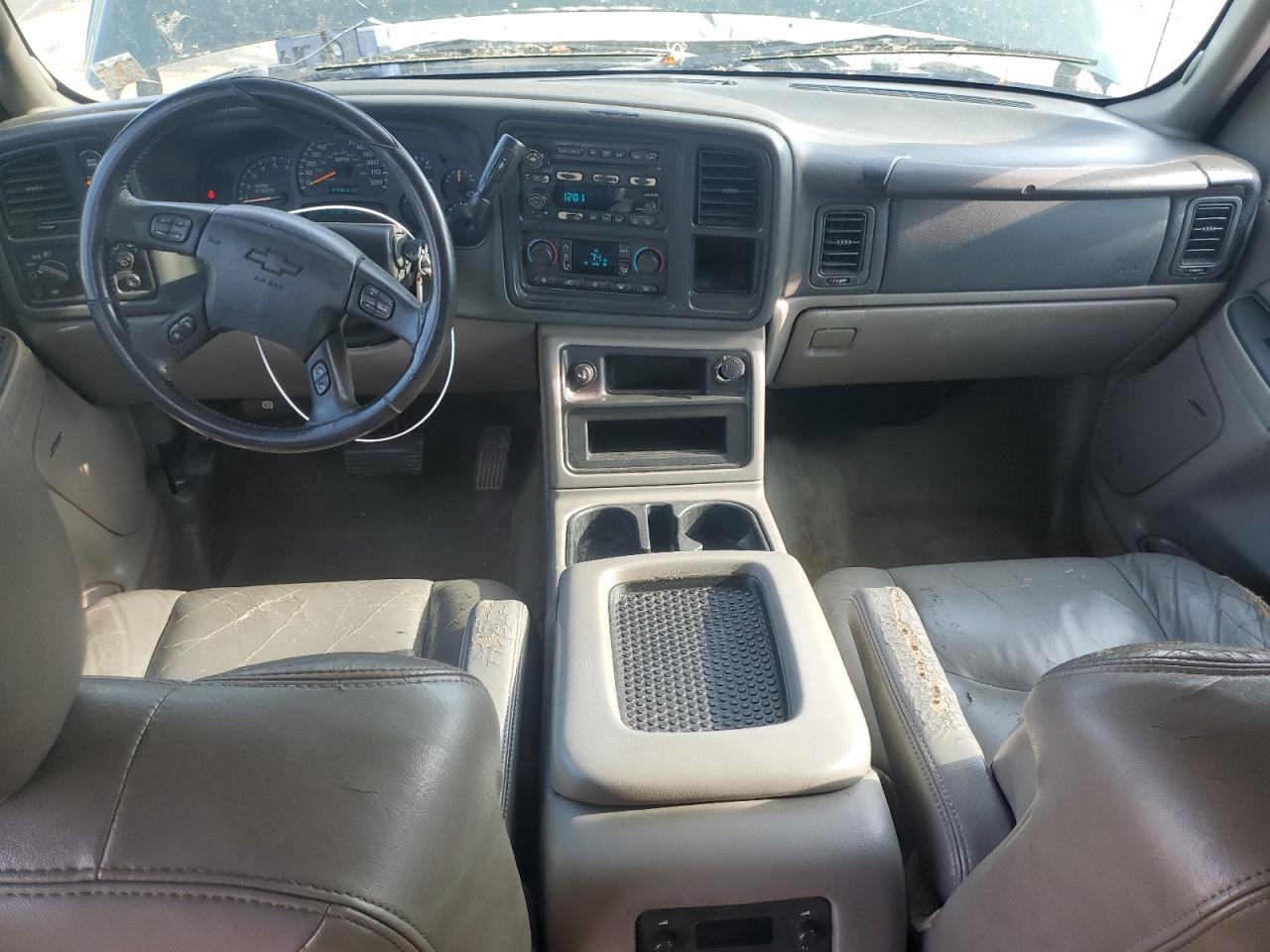 2004 Chevrolet Tahoe - Image 8