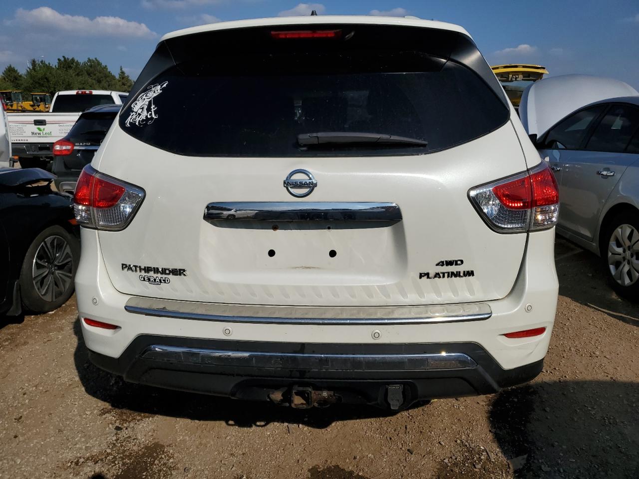 2015 Nissan Pathfinder S VIN: 5N1AR2MM1FC701085 Lot: 69420574