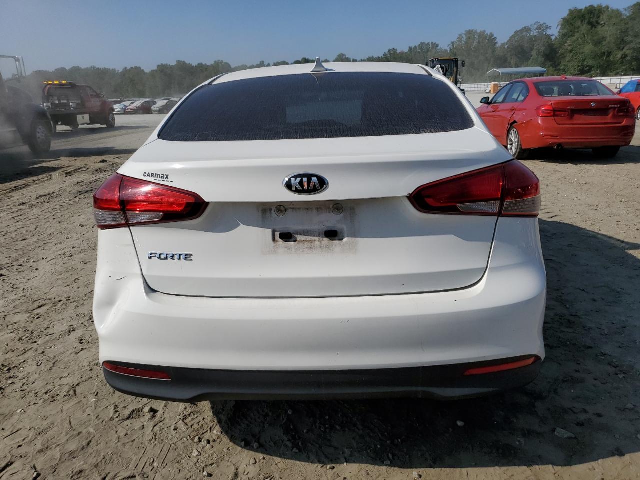 3KPFK4A73HE061580 2017 Kia Forte Lx