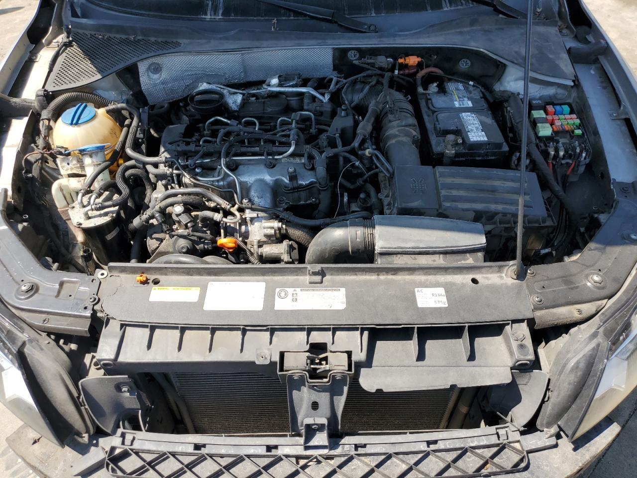 2013 Volkswagen Passat Sel VIN: 1VWCN7A36DC011456 Lot: 69014154