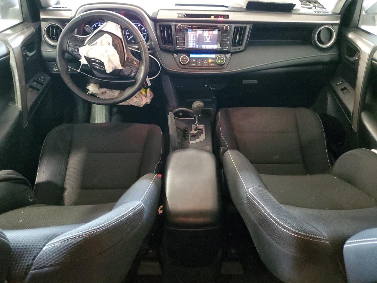 2017 Toyota Rav4 Xle VIN: 2T3RFREV1HW640773 Lot: 64700894