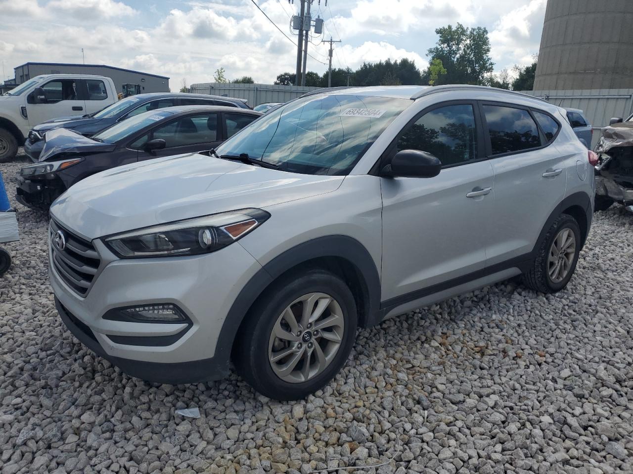 KM8J33A42JU713843 2018 HYUNDAI TUCSON - Image 1