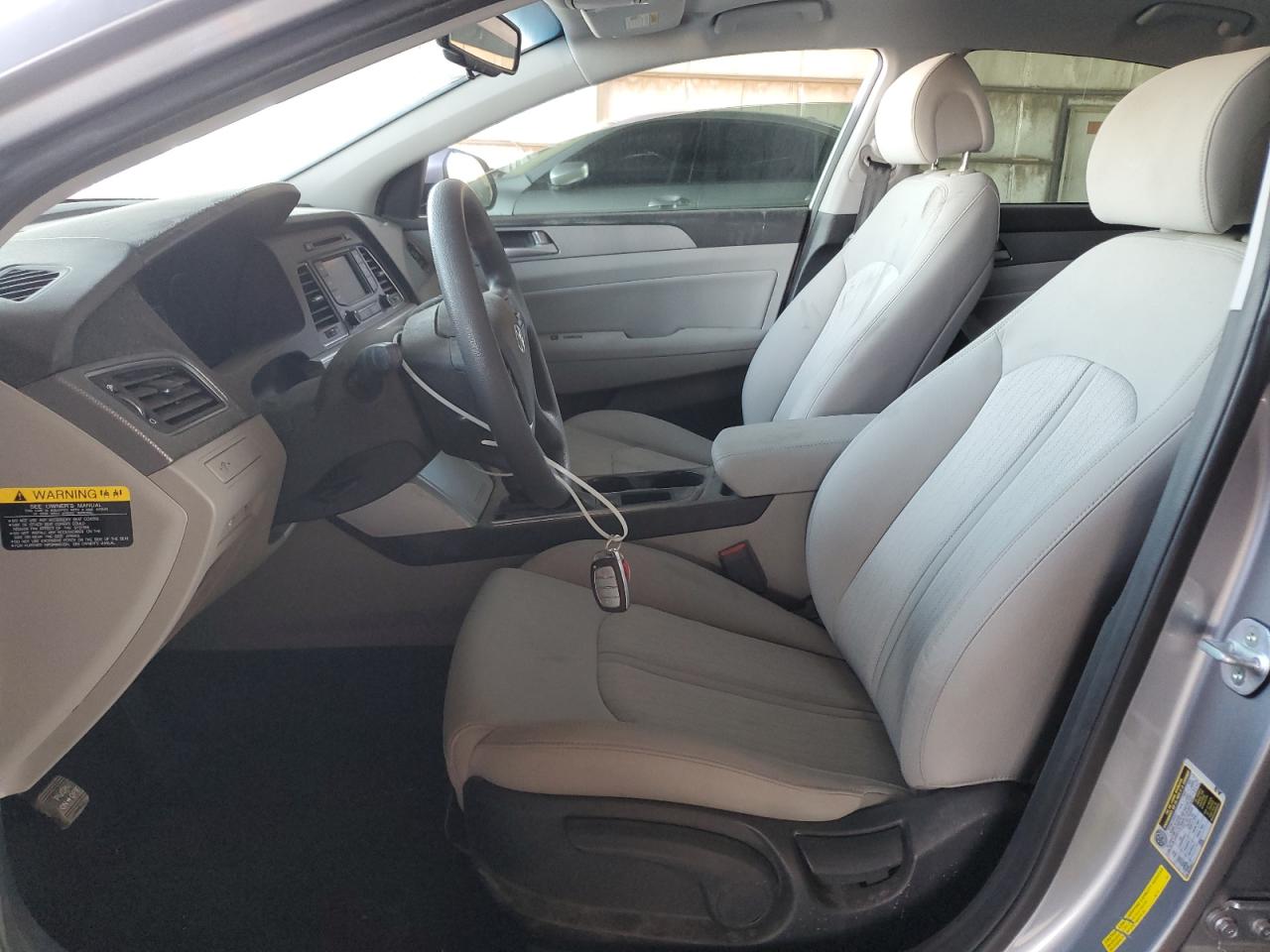 2016 Hyundai Sonata Hybrid VIN: KMHE24L14GA021722 Lot: 67164034