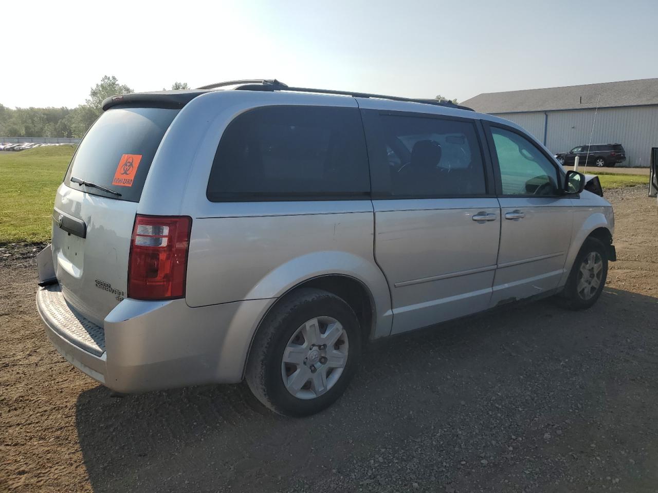 2010 Dodge Caravan - Image 3