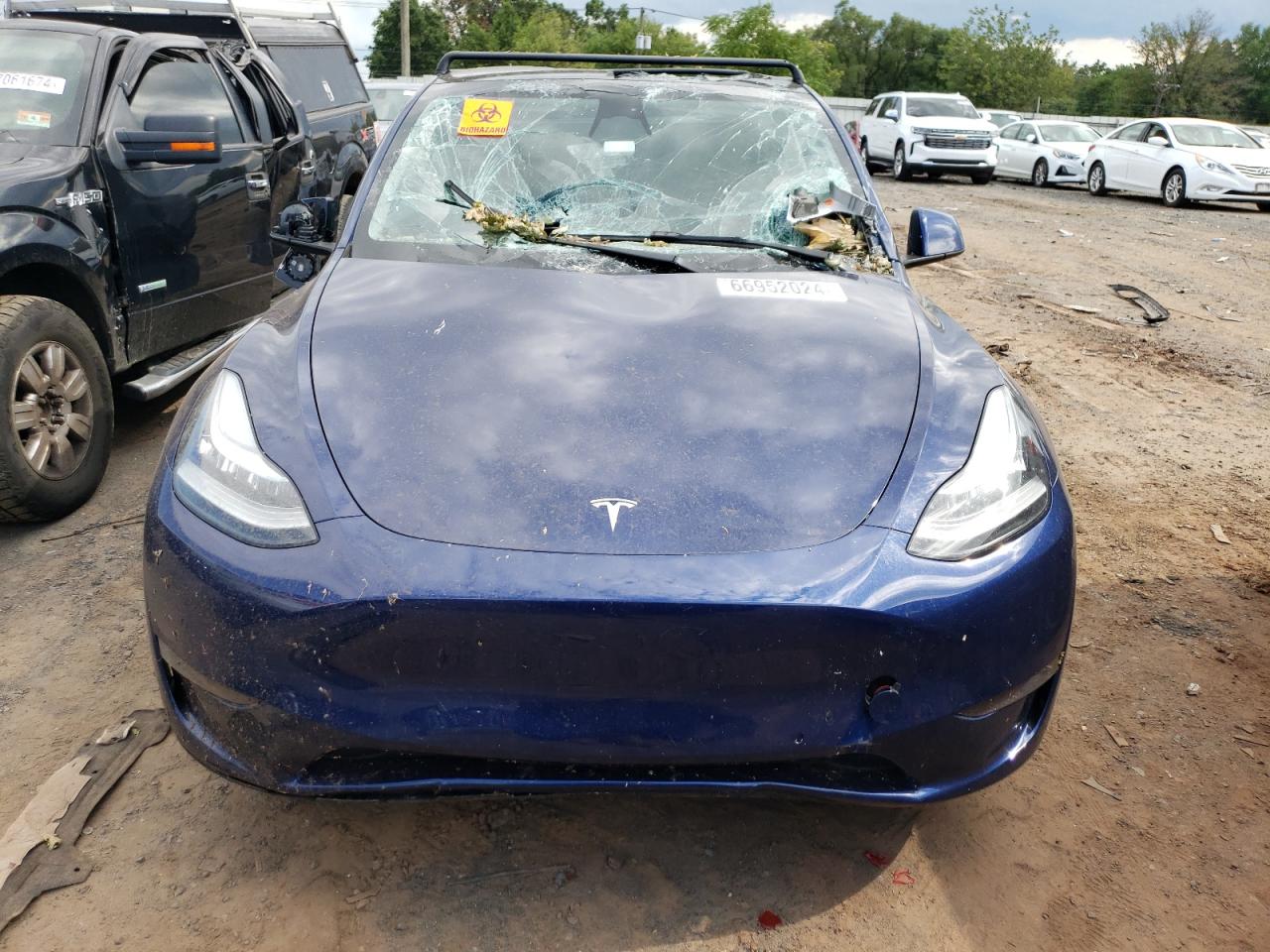 7SAYGDEE8NF463901 Tesla Model Y  5